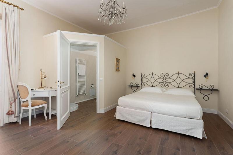 Borgo Prima Luce Hotel Cuglieri Buitenkant foto